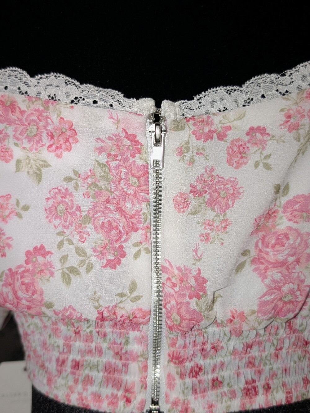 Altar'd State Pink Floral Puff Sleeve Crop Top - Picture 2 of 8